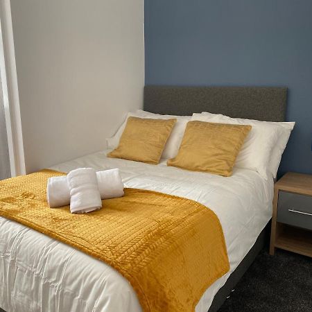 2C Spv Double En-Suite Room Wakefield Exterior photo